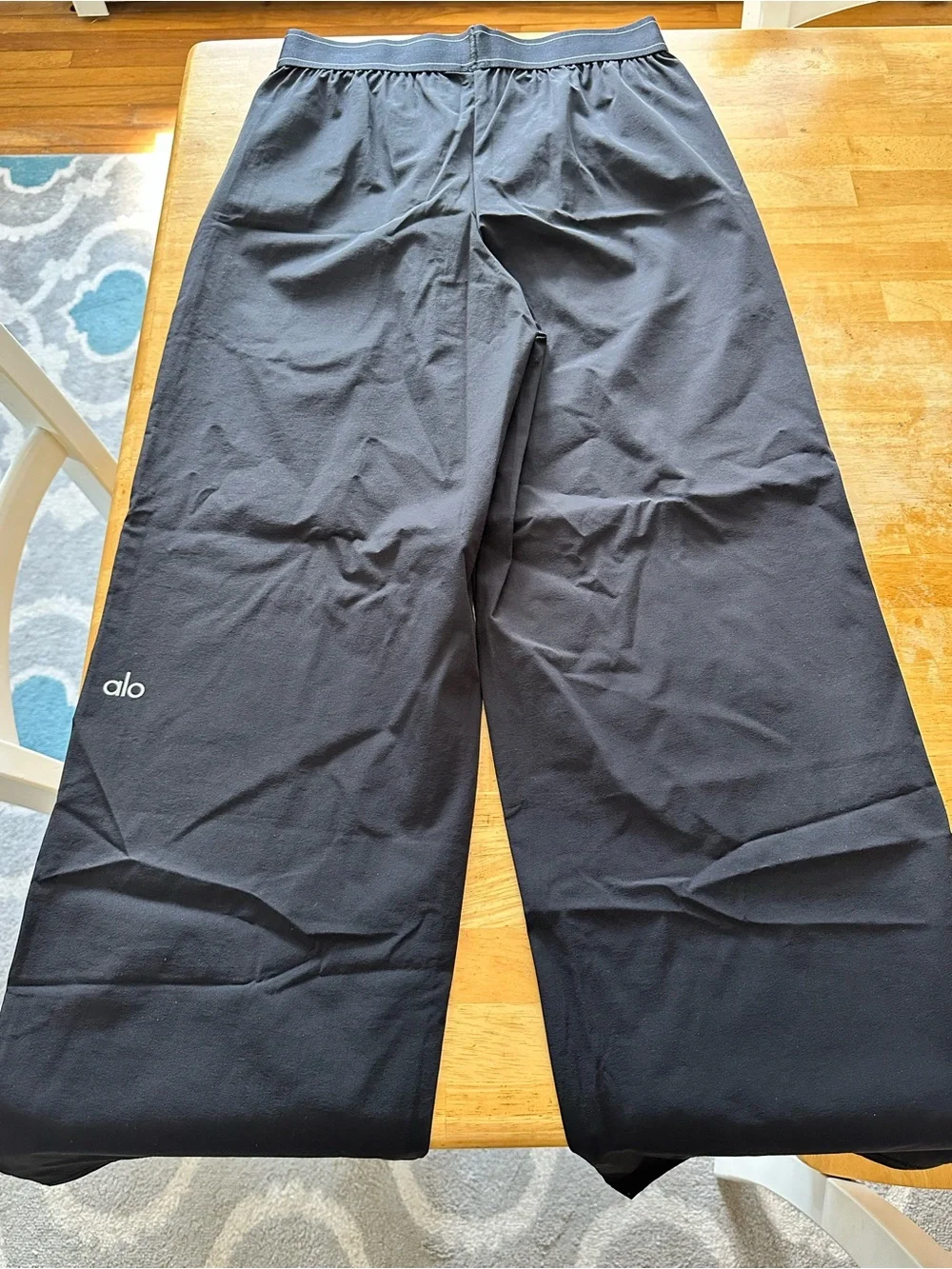 ALO Yoga smooth black